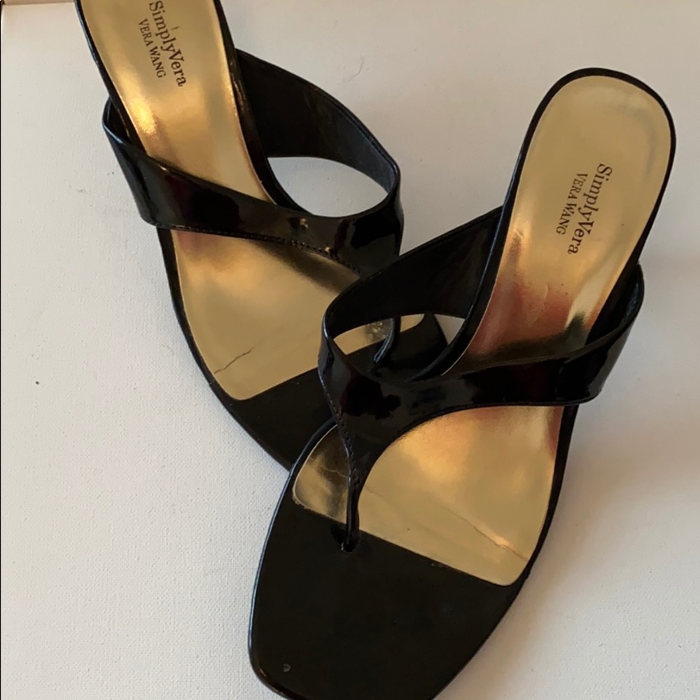 Vera Wang sandals